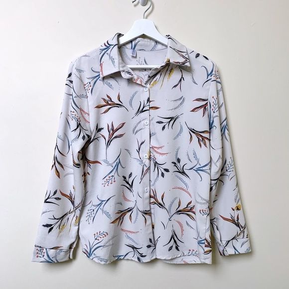 3/$50 Floral Button Down - Picture 1 of 5